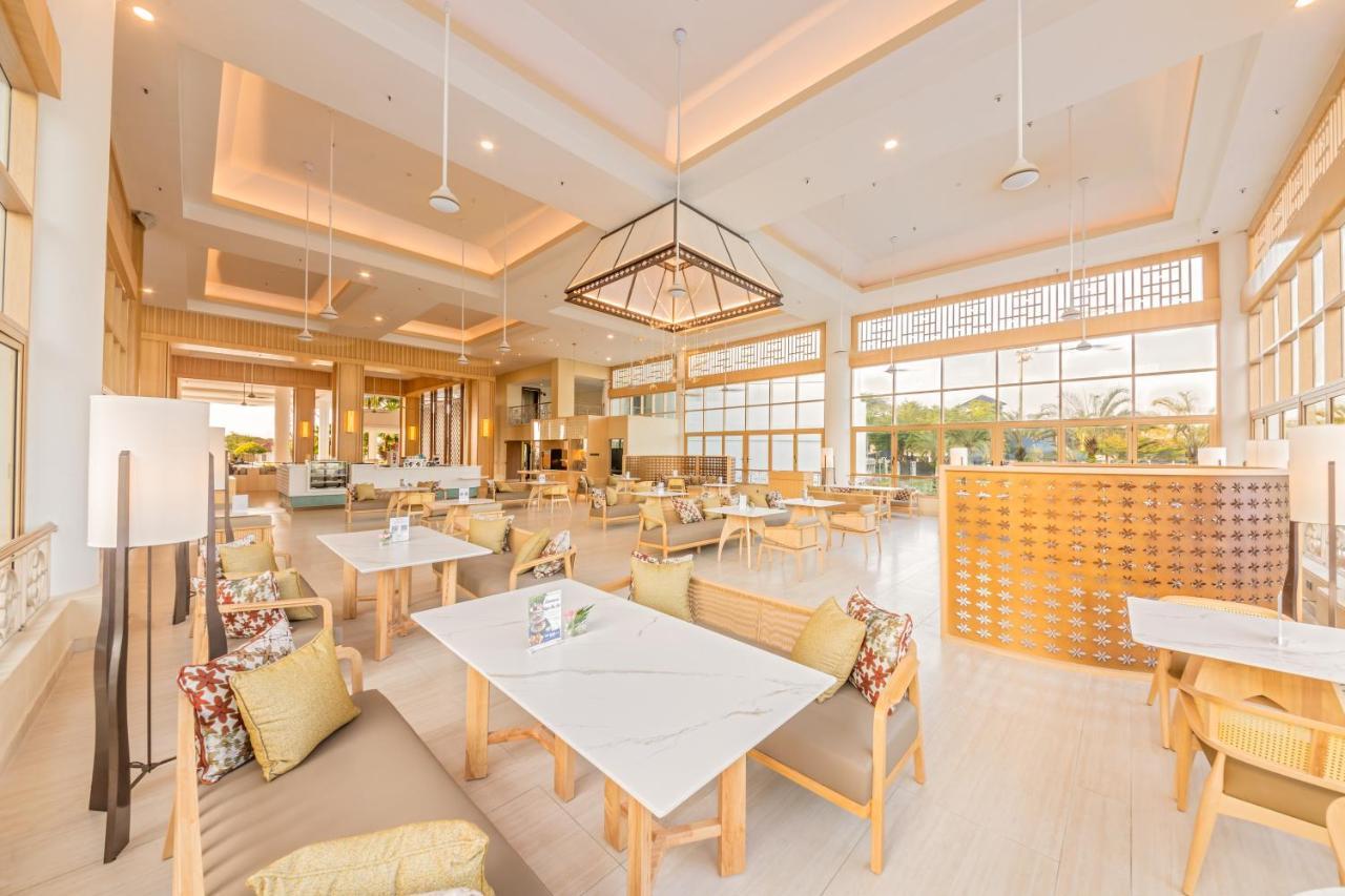 Glenmarie Hotel And Golf Resort Shah Alam Exteriér fotografie The restaurant at the airport
