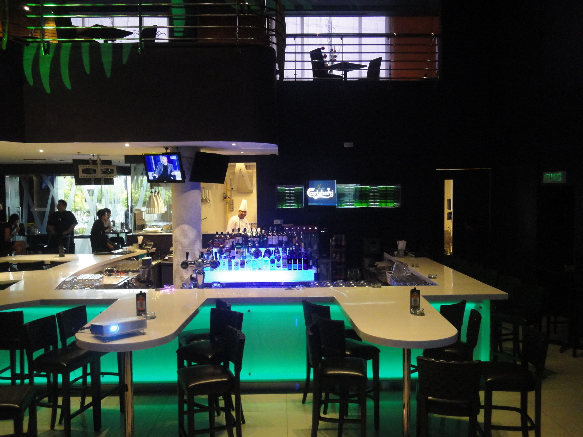 Glenmarie Hotel And Golf Resort Shah Alam Exteriér fotografie The bar at the 2012 edition of the World Economic Forum